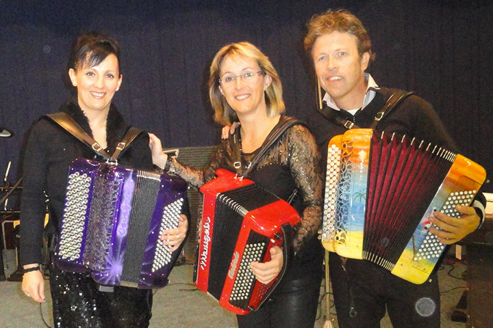 Jean Robert Chappelet, Valérie Neyret, et Stéphanie Rodriguez pendant un voyage en Italie en 2014